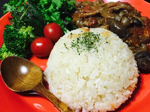 バター風味の☆玉葱ピラフ炊飯器で簡単！